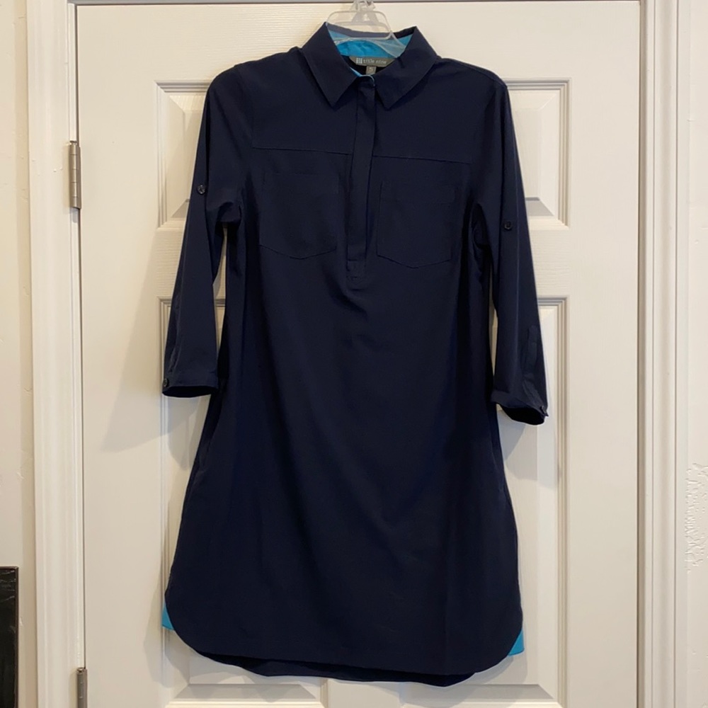 Adventurista Dress. Navy w/light blue accents